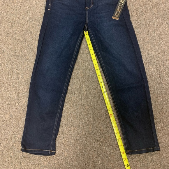 Celebrity Gold Jeans Super Soft Mid-Rise Crop - Juniors 6 - NWT - Picture 13 of 14